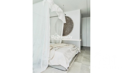 Resale - Villa - Altea
