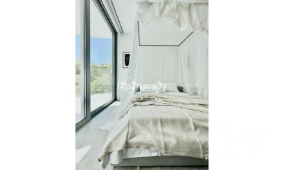 Resale - Villa - Altea