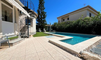 Herverkoop - Villa - Orihuela - Playa Flamenca