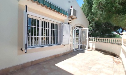 Revente - Villa - Orihuela - Cabo Roig