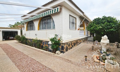 Venta - Villa - Los Alcazares - Los Alcazares Centro