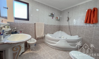 Revente - Villa - Denia - Denia Centro