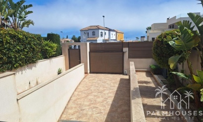 Revente - Villa - Torrevieja - Torrevieja Centro