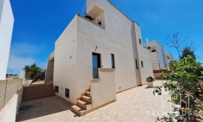 Revente - Villa - Torrevieja - Torrevieja Centro