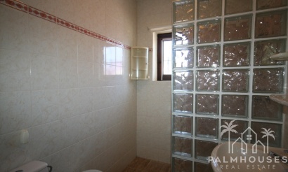 Revente - Villa - Pedreguer - Pedreguer Centro