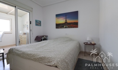 Resale - House - Benijofar