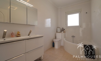 Resale - House - Benijofar
