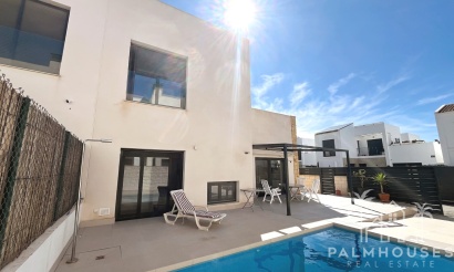 Venta - Villa - Ciudad Quesada - Pueblo bravo