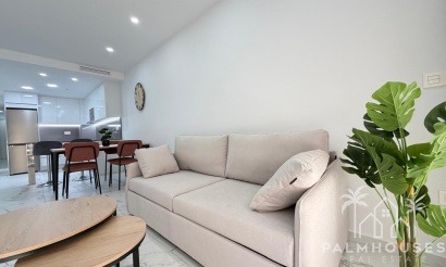 Resale - Apartments - Torrevieja - Estacion de autobuses
