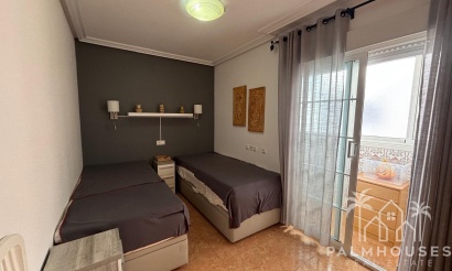 Resale - Apartments - Torrevieja