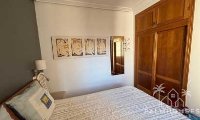 Resale - Apartments - Torrevieja