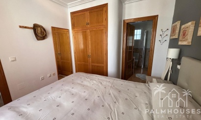 Resale - Apartments - Torrevieja
