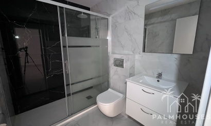 Resale - Apartments - Torrevieja