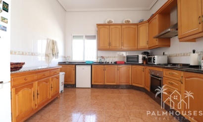 Resale - Finca - Albatera
