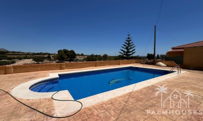 Resale - Finca - Albatera