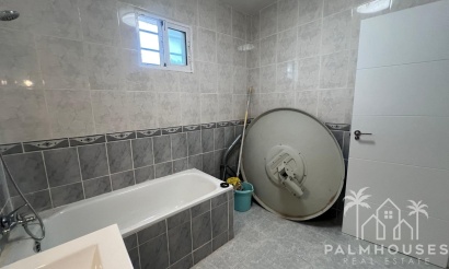 Resale - Villa - La Solana