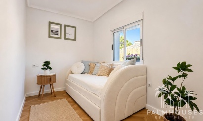 Revente - Villa - Orihuela Costa - Punta Prima