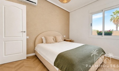 Revente - Villa - Orihuela Costa - Punta Prima