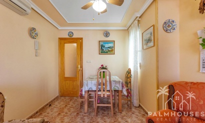 Resale - Apartments - Torrevieja - La Mata