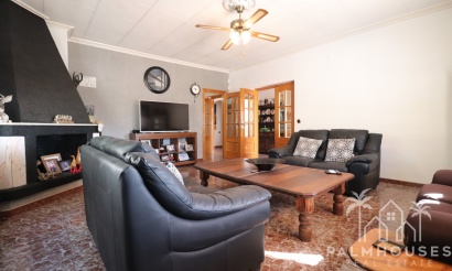 Resale - Finca - Crevillente