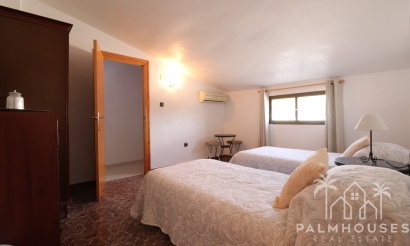 Resale - Finca - Crevillente