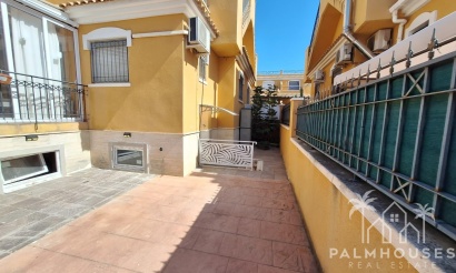 Resale - Apartments - Torrevieja - Aguas Nuevas
