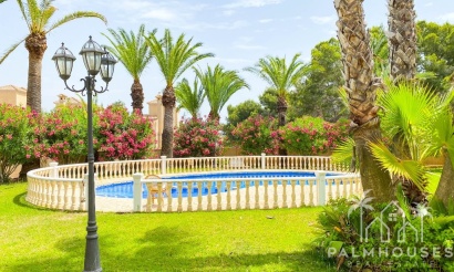Revente - Villa - Orihuela - Villamartin