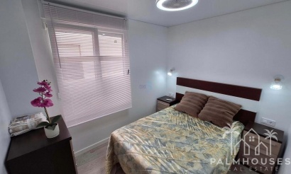 Resale - Apartments - Torrevieja - Playa Acecion