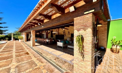 Herverkoop - Villa - Almoradi - Comunidad Valenciana