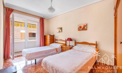Revente - Apartment - Torrevieja - Playa del cura