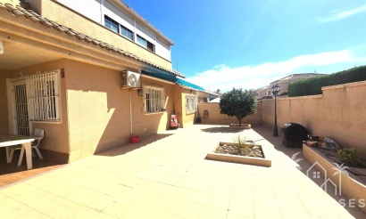 Venta - Villa - Torrevieja - Los Balcones