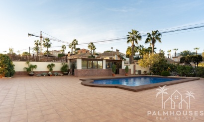 Revente - Villa - Orihuela - Los Balcones