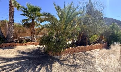 Herverkoop - Cave home - Algueña