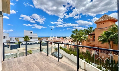 Resale - Villa - San Miguel de Salinas - Bellavista