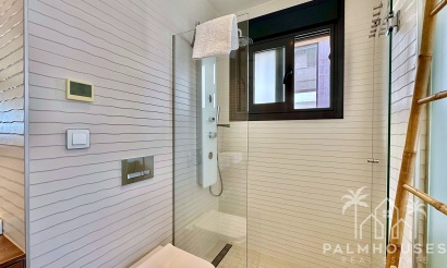 Resale - Villa - San Miguel de Salinas - Bellavista