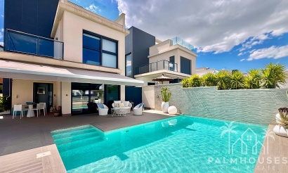 Resale - Villa - San Miguel de Salinas - Bellavista
