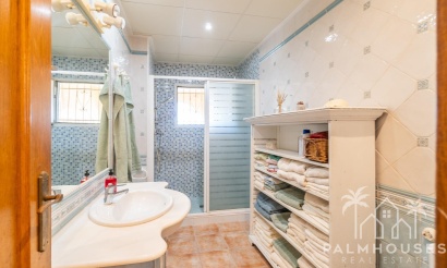 Resale - Villa - Orihuela Costa - Los Balcones