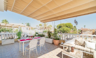 Resale - Villa - Orihuela Costa - Los Balcones