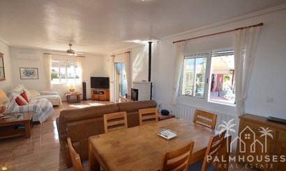 Revente - Villa - Campos del Río - Inland