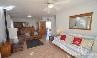 Revente - Villa - Campos del Río - Inland