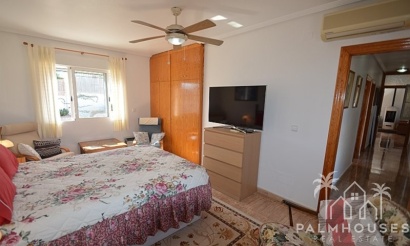 Revente - Villa - Campos del Río - Inland