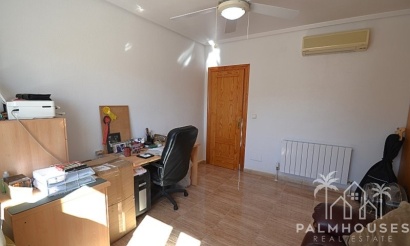 Revente - Villa - Campos del Río - Inland