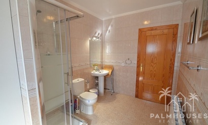 Revente - Villa - Campos del Río - Inland
