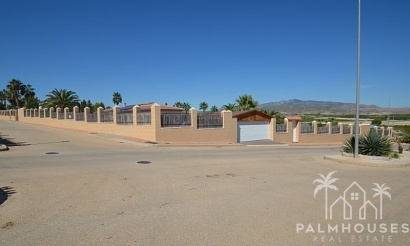 Revente - Villa - Campos del Río - Inland