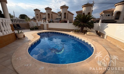 Resale - Villa - Orihuela Costa - Costa Blanca