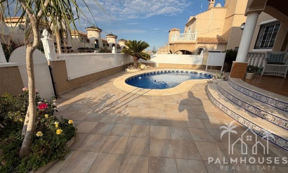 Resale - Villa - Orihuela Costa - Costa Blanca