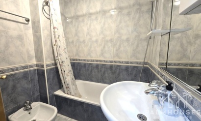 Herverkoop - Appartement - Torrevieja - Las Piscinas Naturales