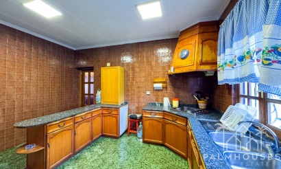 Herverkoop - Villa - Elda - Elda Centro