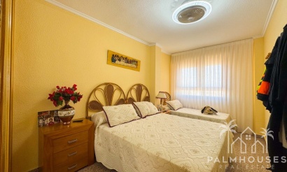 Resale - Apartments - Torrevieja - La Mata