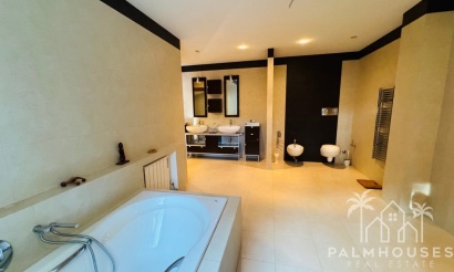 Revente - Villa - Denia - Denia Centro
